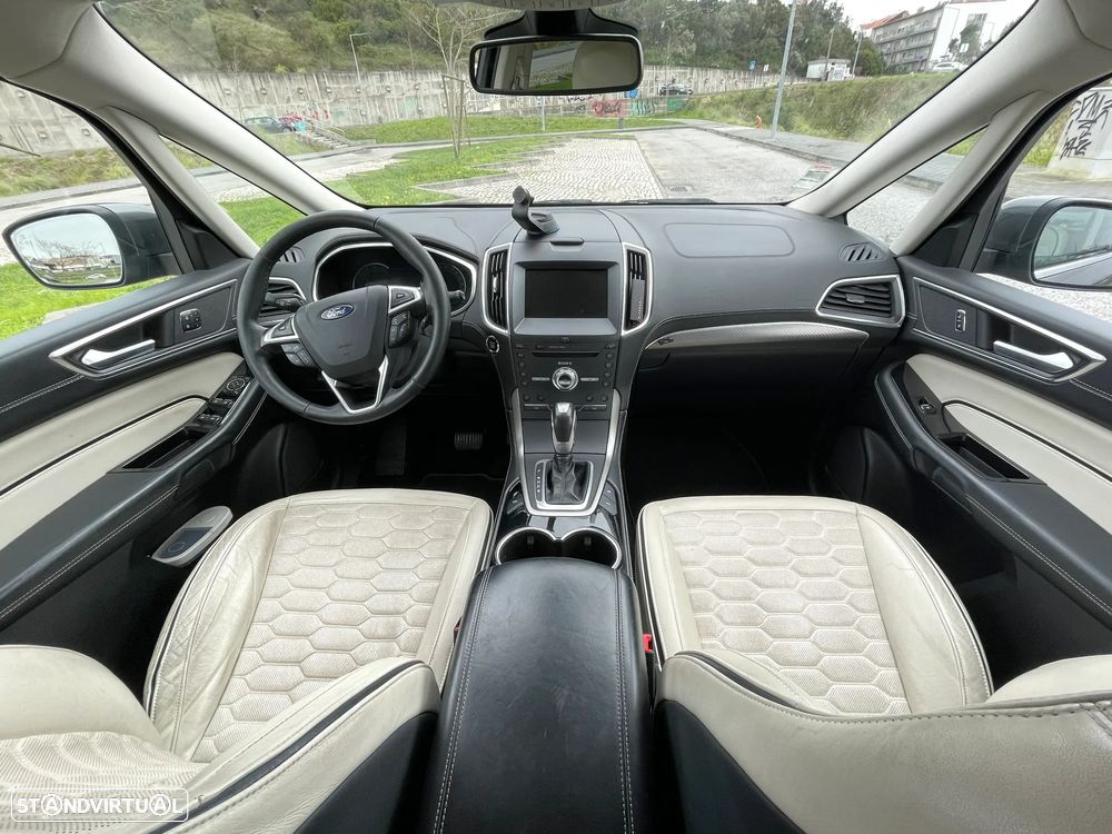 Ford S-Max 2.0 TDCi Vignale Powershift - 27