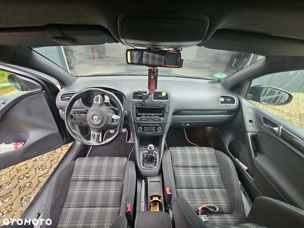 Volkswagen Golf 2.0 TDI DPF GTD - 16