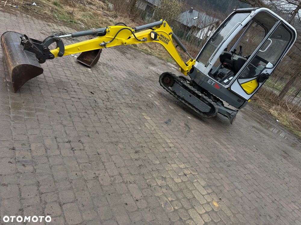Wacker Neuson ET16 Minikoparka 2 tony. JAK NOWA 2018rok z Gospodarstwa Norweskiego 1190mtg. IGŁA! Rozsuwane hydraulicznie gąsienice. Dodatkowe sekcje Hydrauliczne. Silnik Yanmar 3 cyl. Aktualna DEKRA BMWT. Po serwisach! Ani deka luzów i wycieków. OKAZJA TANIO. Zadbana maszyna. 2 łyżki - 33