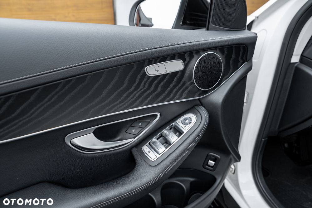 Mercedes-Benz GLC 250 d 4Matic 9G-TRONIC AMG Line - 18