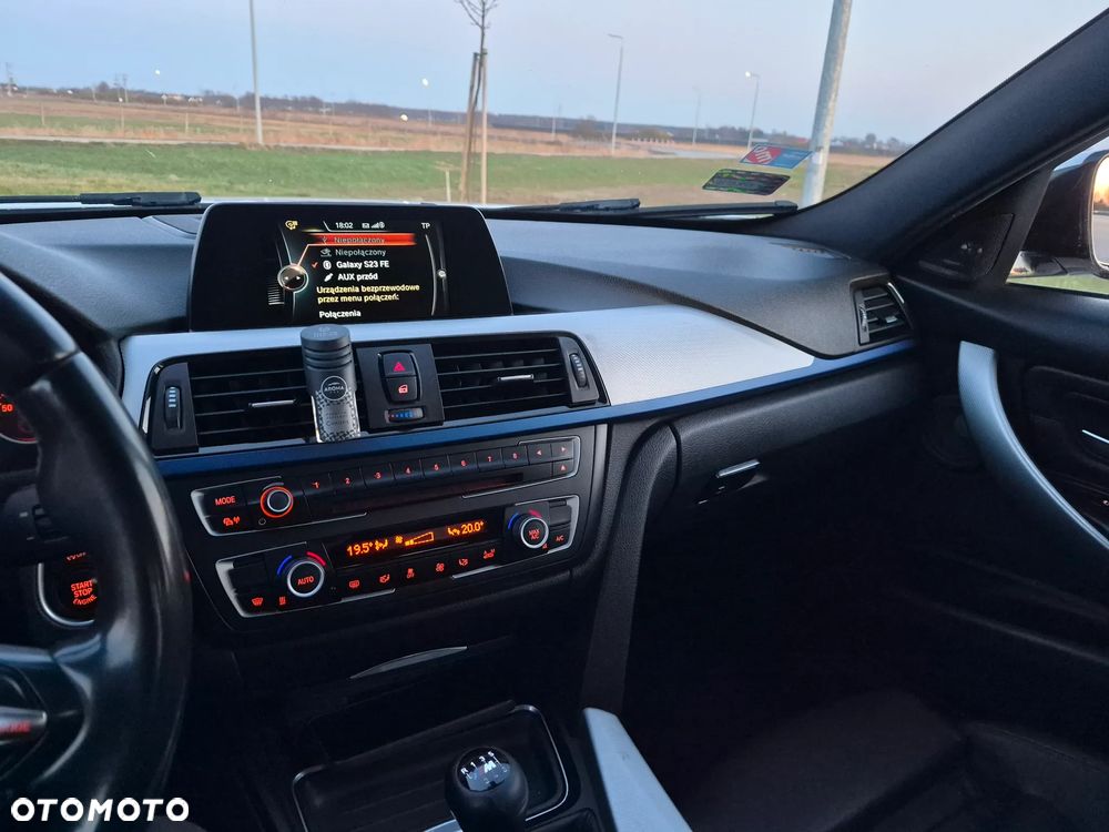 BMW Seria 3 320d M Sport EU6 - 16