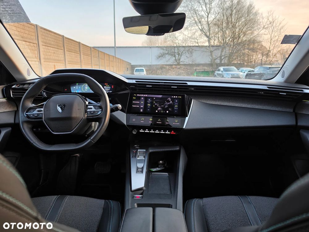 Peugeot 308 1.6 Hybrid PHEV Allure EAT8 - 14