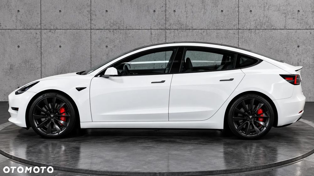 Tesla Model 3 2020 photo 3