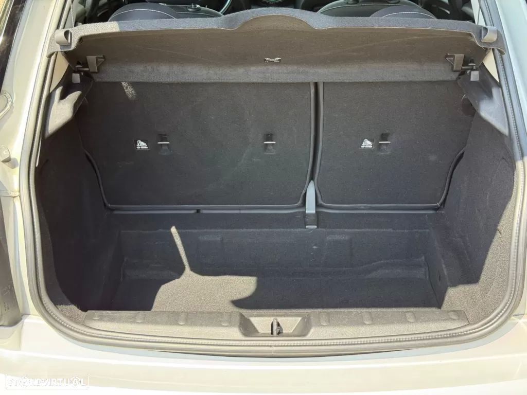 MINI 5 Portas Cooper D - 29