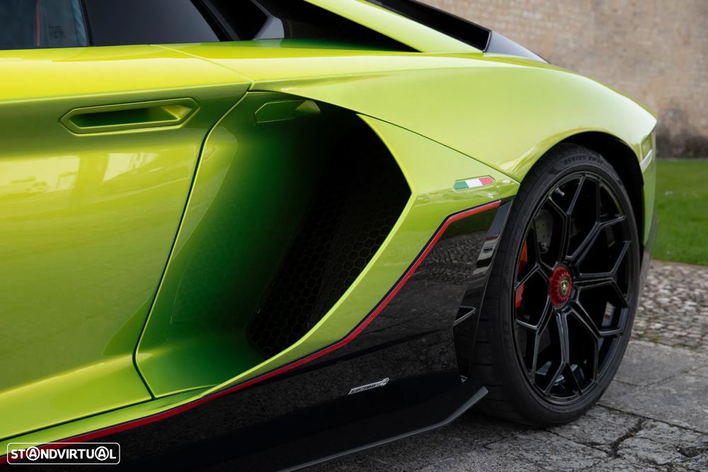 Lamborghini Aventador LP780-4 Ultimae Roadster - 19