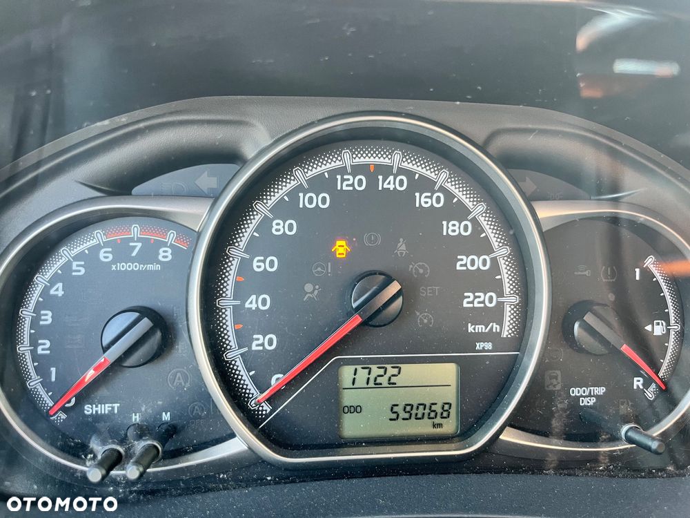 Toyota Yaris 1.0 Premium EU6 - 13