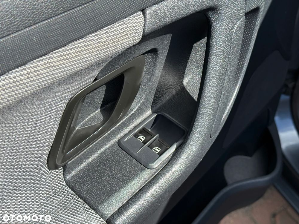 Skoda Fabia 1.2 HTP FAMILY - 10