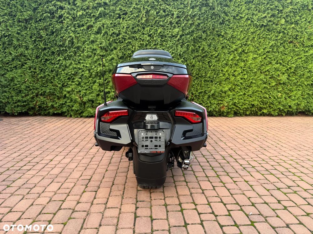 Can-Am Spyder - 5