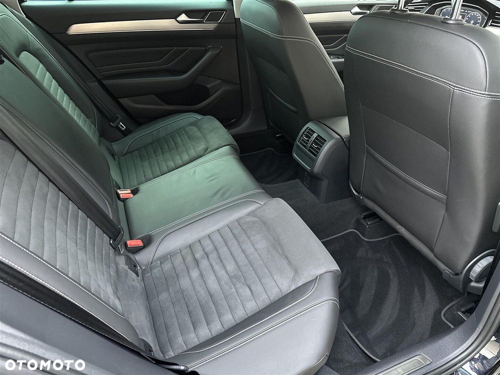 Volkswagen Passat - 8