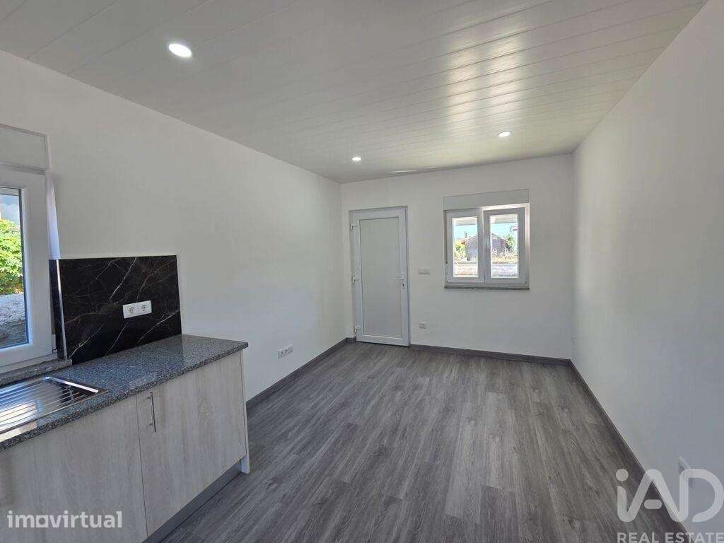 Casa / Villa T1 em Mortágua, Vale de Remígio, Cortegaça e Almaça - Grande imagem: 4/15