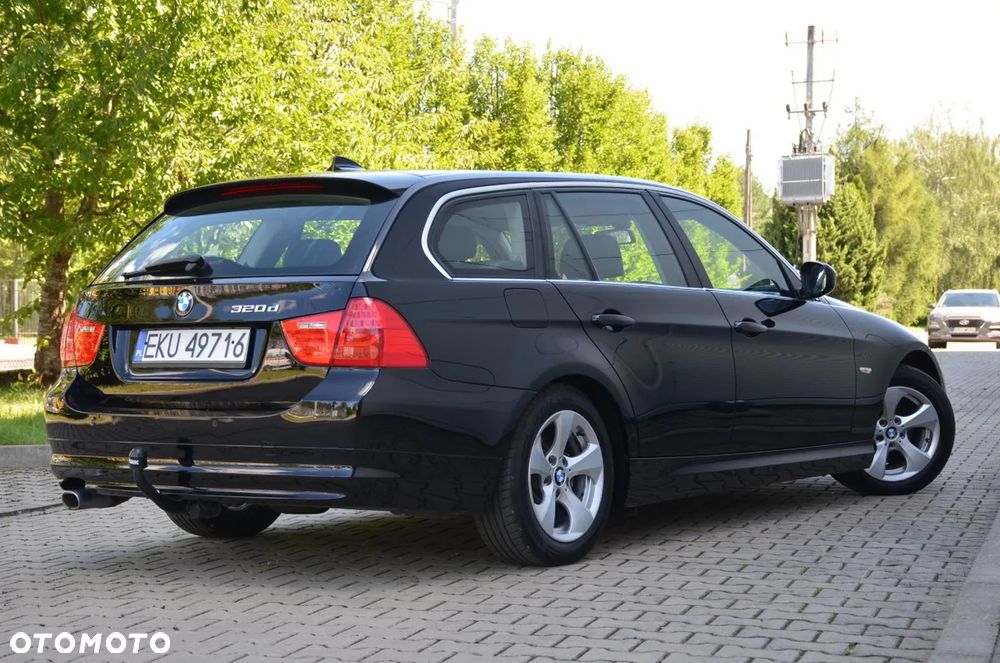 BMW Seria 3 320d Efficient Dynamics - 12