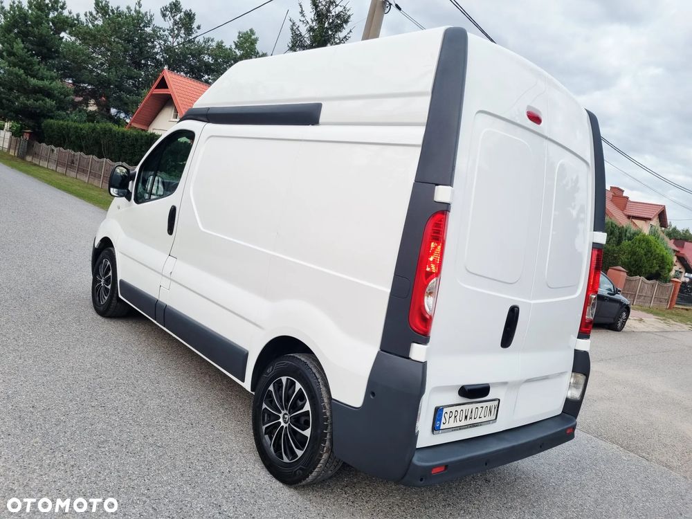 Renault Trafic - 15