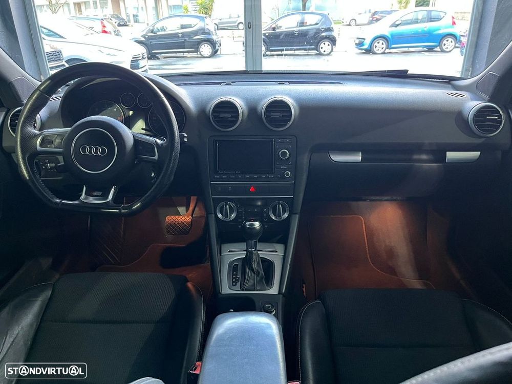 Audi A3 Sportback 1.6 TDI DPF S tronic S line Sport Pack - 8