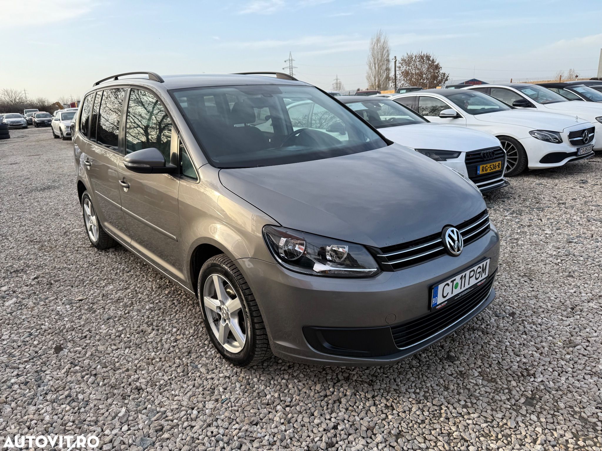 Volkswagen Touran 1.6 TDI SCR BlueMotion Technology Trendline - 1