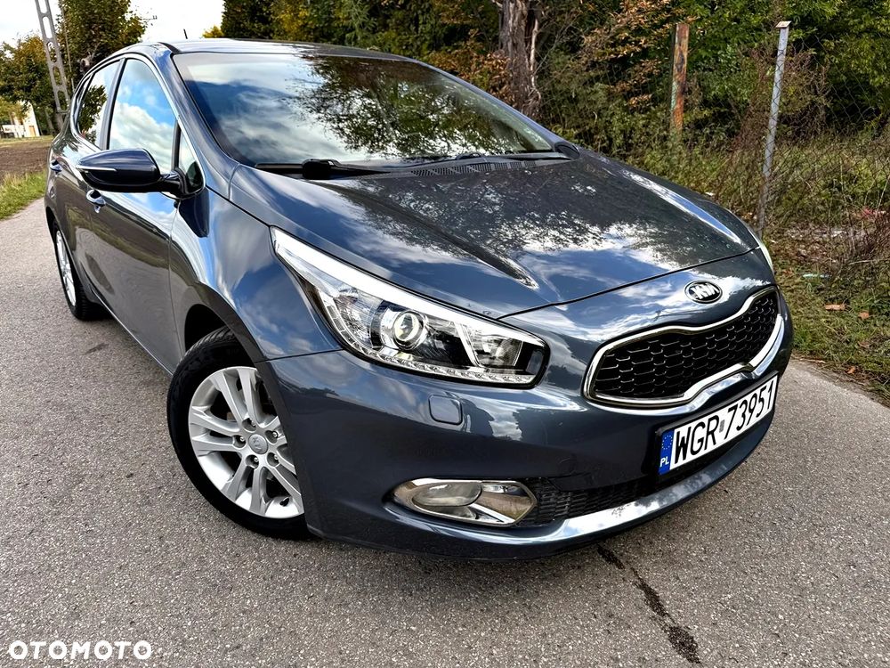 Kia Ceed Cee'd 1.6 GDI Smart Plus - 2