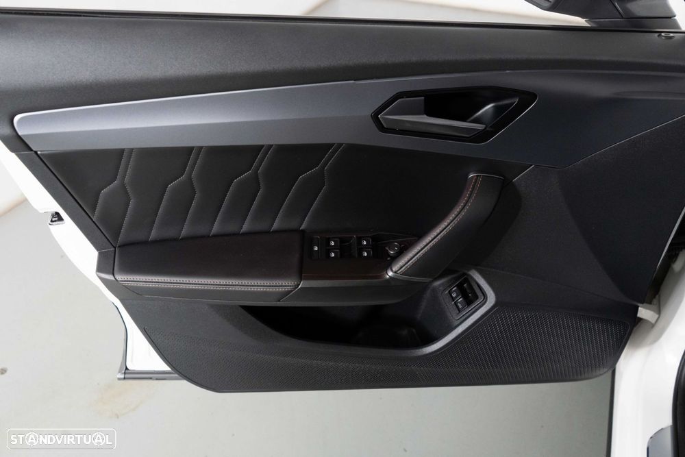 Cupra Formentor 1.4 e-Hybrid DSG - 23