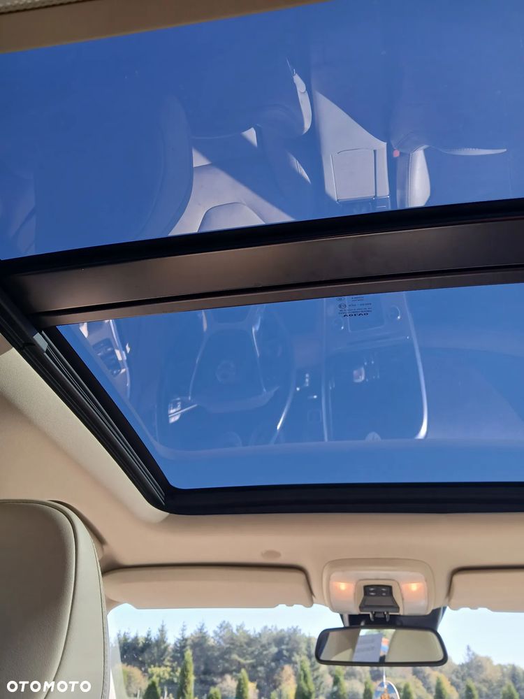 Volvo XC 60 D5 AWD Summum - 11