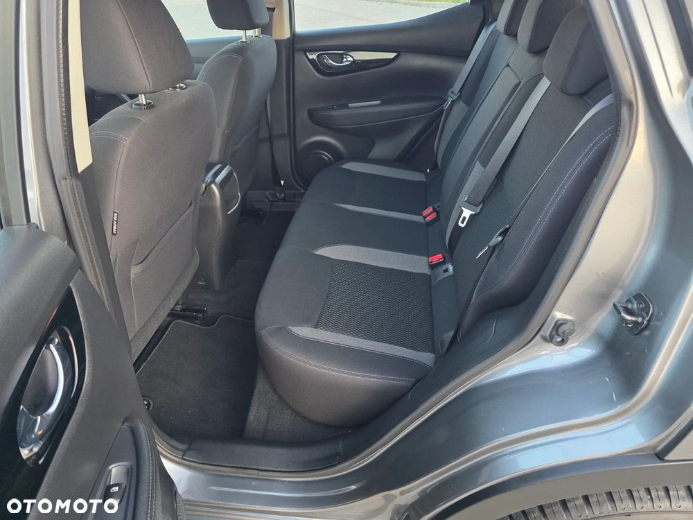 Nissan Qashqai 1.3 DIG-T AKARI - 19
