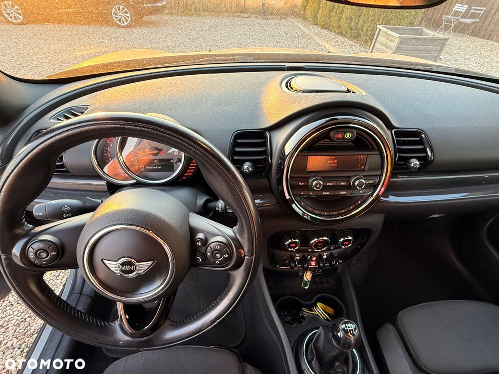 MINI Clubman One D Essential Trim - 28