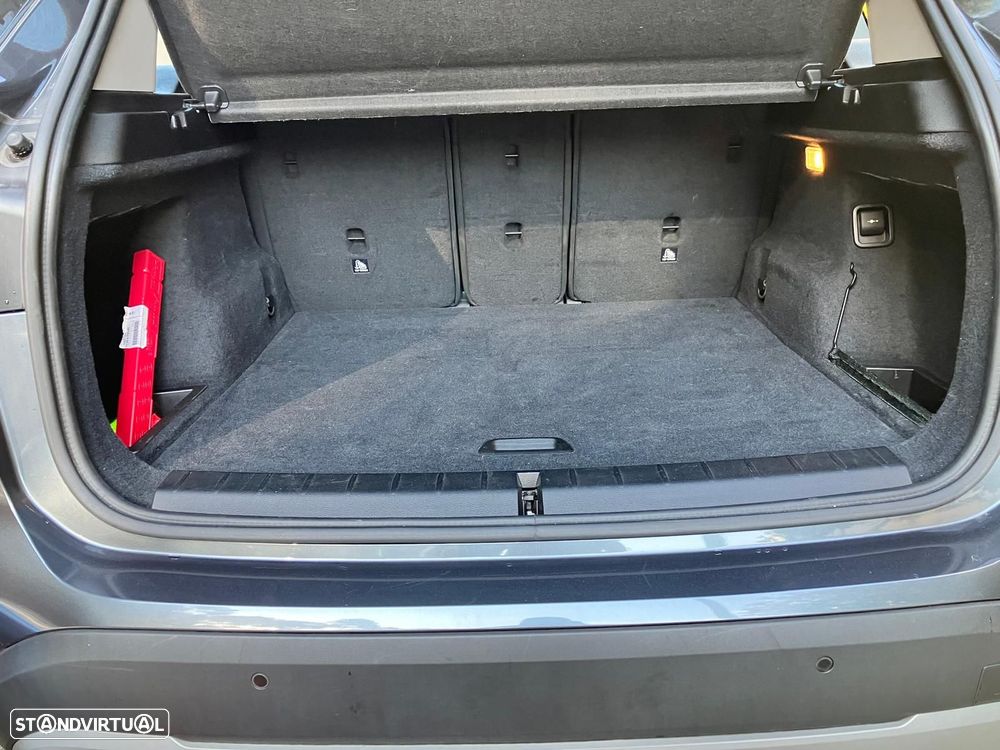 BMW X1 16 d sDrive Advantage — fotografia 22