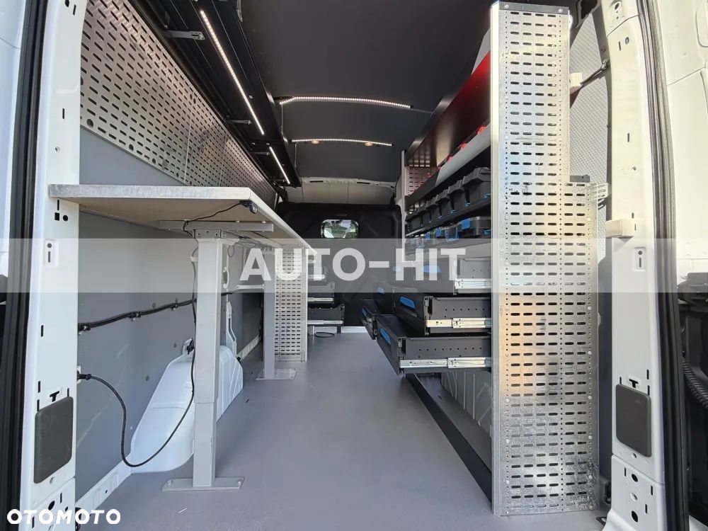 Ford Transit - 17