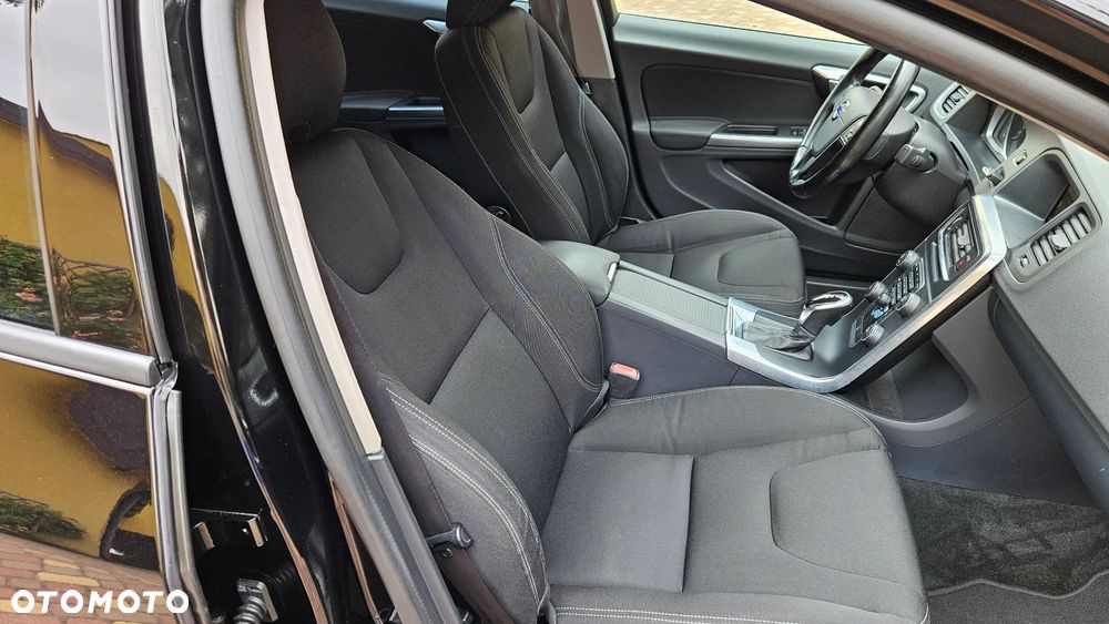 Volvo S60 D3 Kinetic - 21