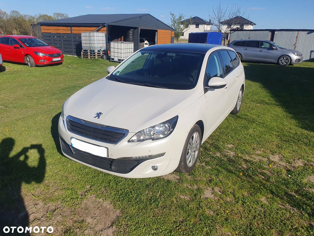 Peugeot 308 1.6 BlueHDi Allure S&S - 24