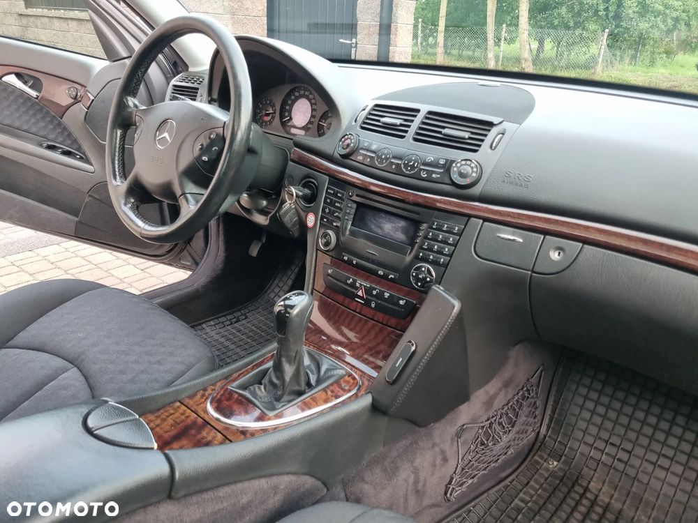 Mercedes-Benz Klasa E 220 CDI Classic DPF - 12