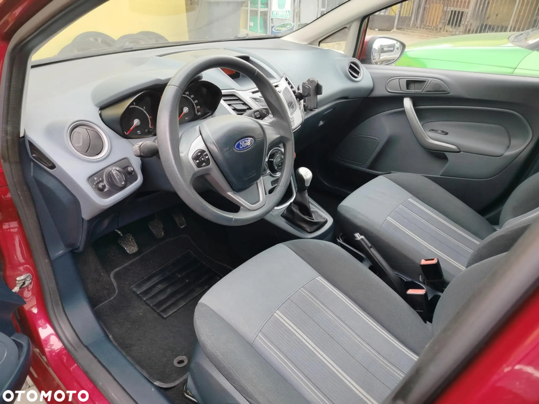 Ford Fiesta - 9