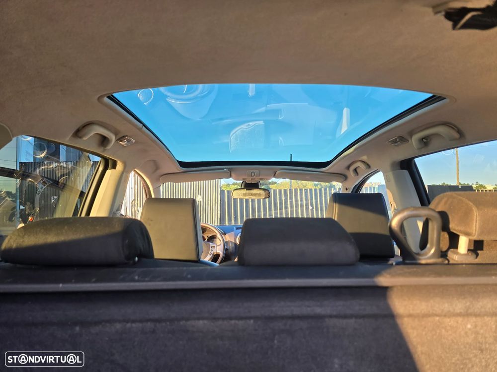 Nissan Qashqai +2 - 25