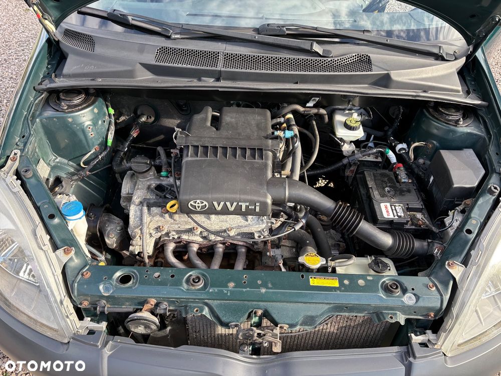 Toyota Yaris 1.0 Base - 36