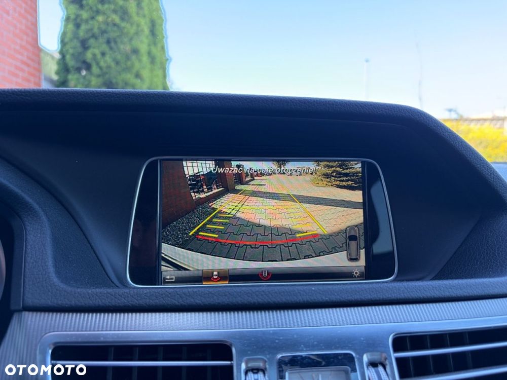 Mercedes-Benz Klasa E 250 CDI 7G-TRONIC Elegance - 21