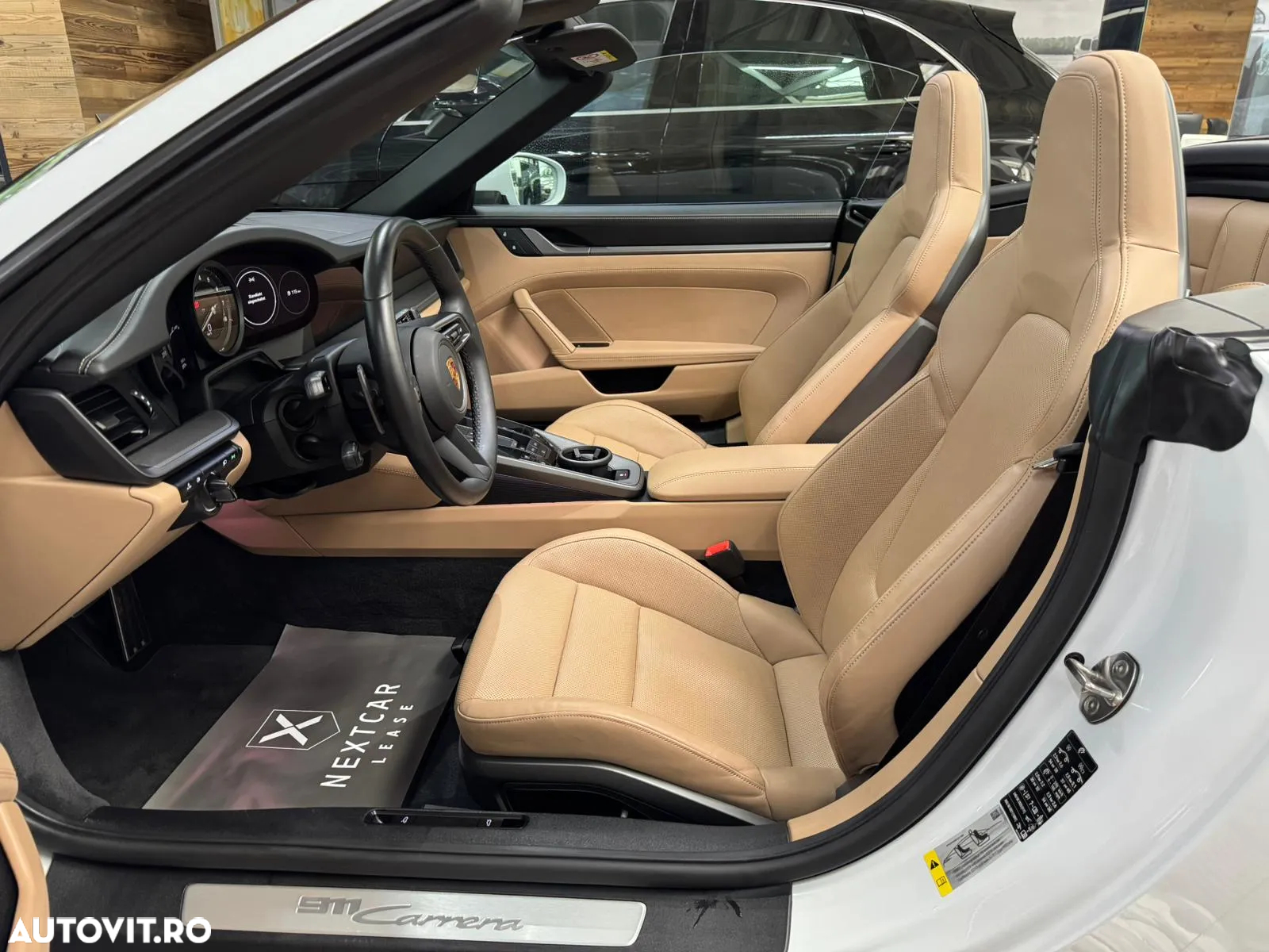 Porsche 911 Carrera Cabriolet PDK - 8