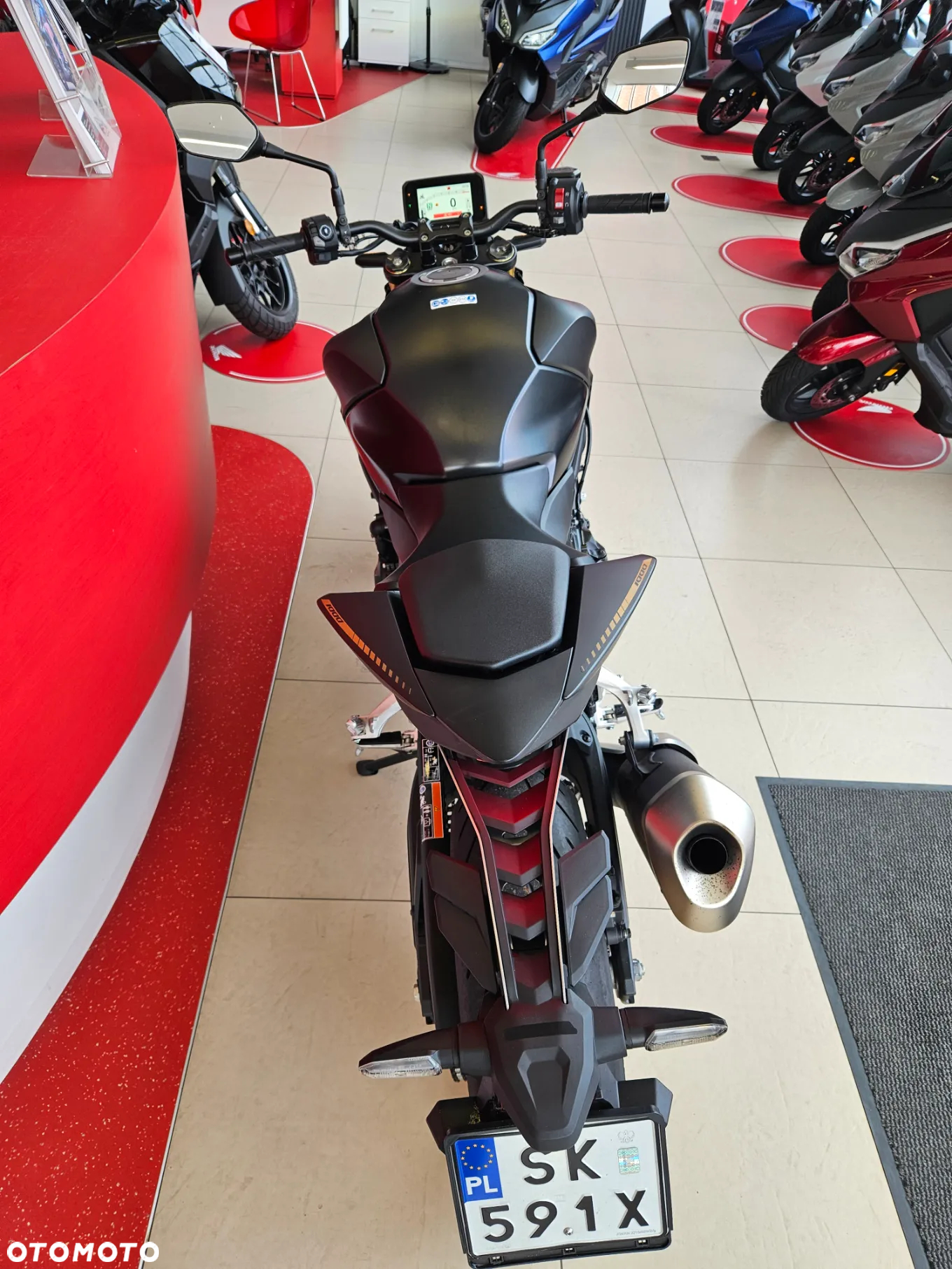 Honda CB - 23