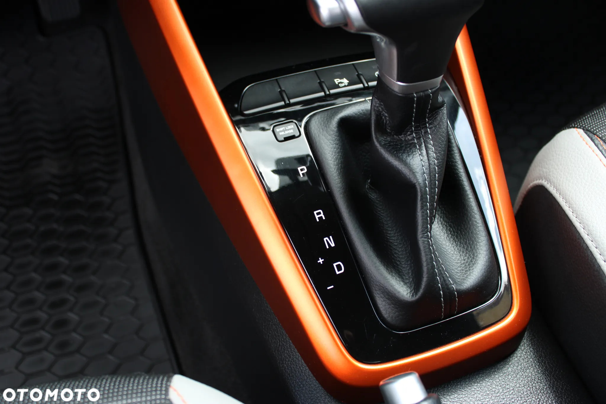 Kia Stonic 1.0 T-GDI M - 31