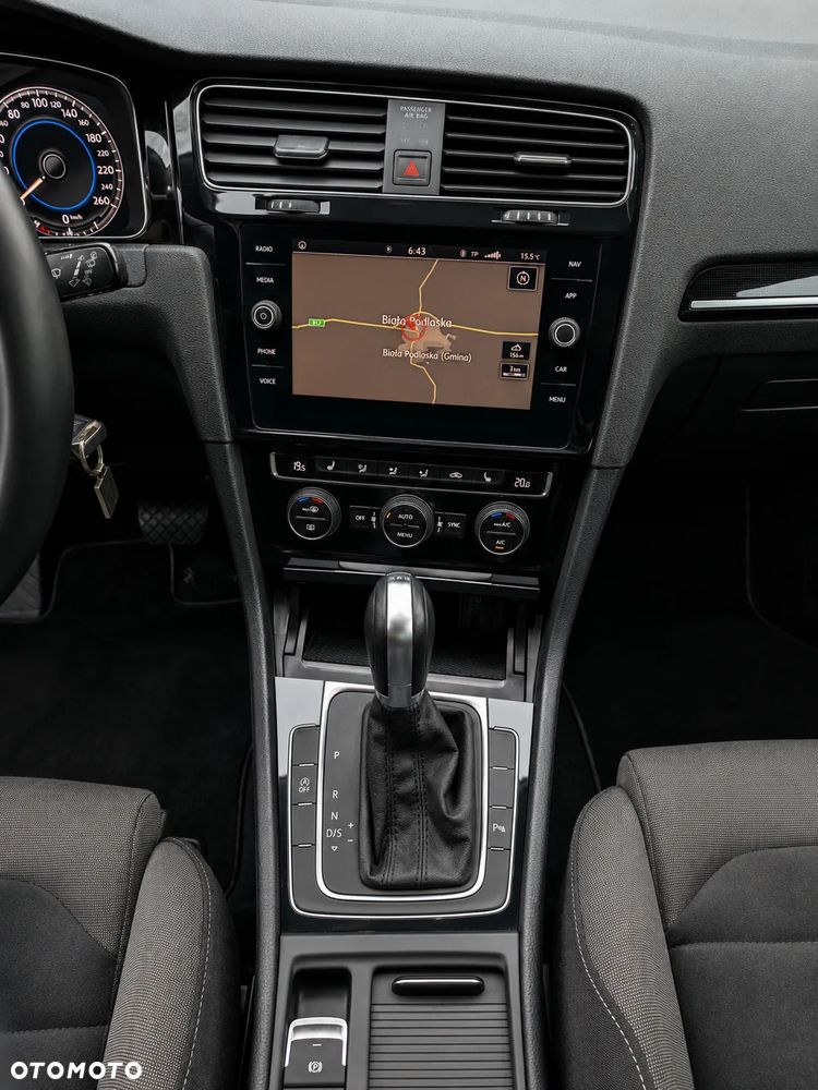 Volkswagen Golf 1.4 TSI BMT ACT Highline DSG - 9