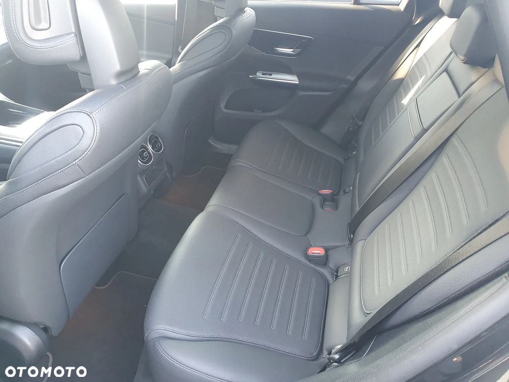 Mercedes-Benz GLC ver-220-d-4matic-9g--tronic-edition-amg-line - 14