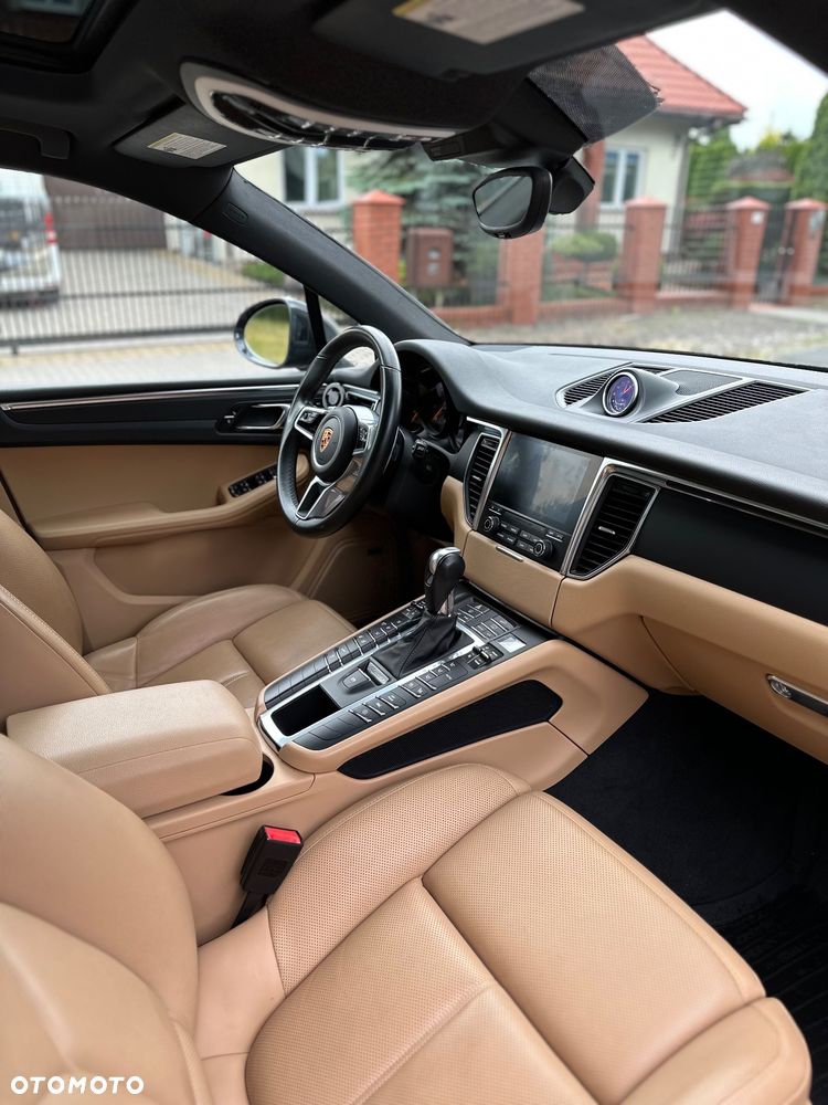 Porsche Macan Standard - 10