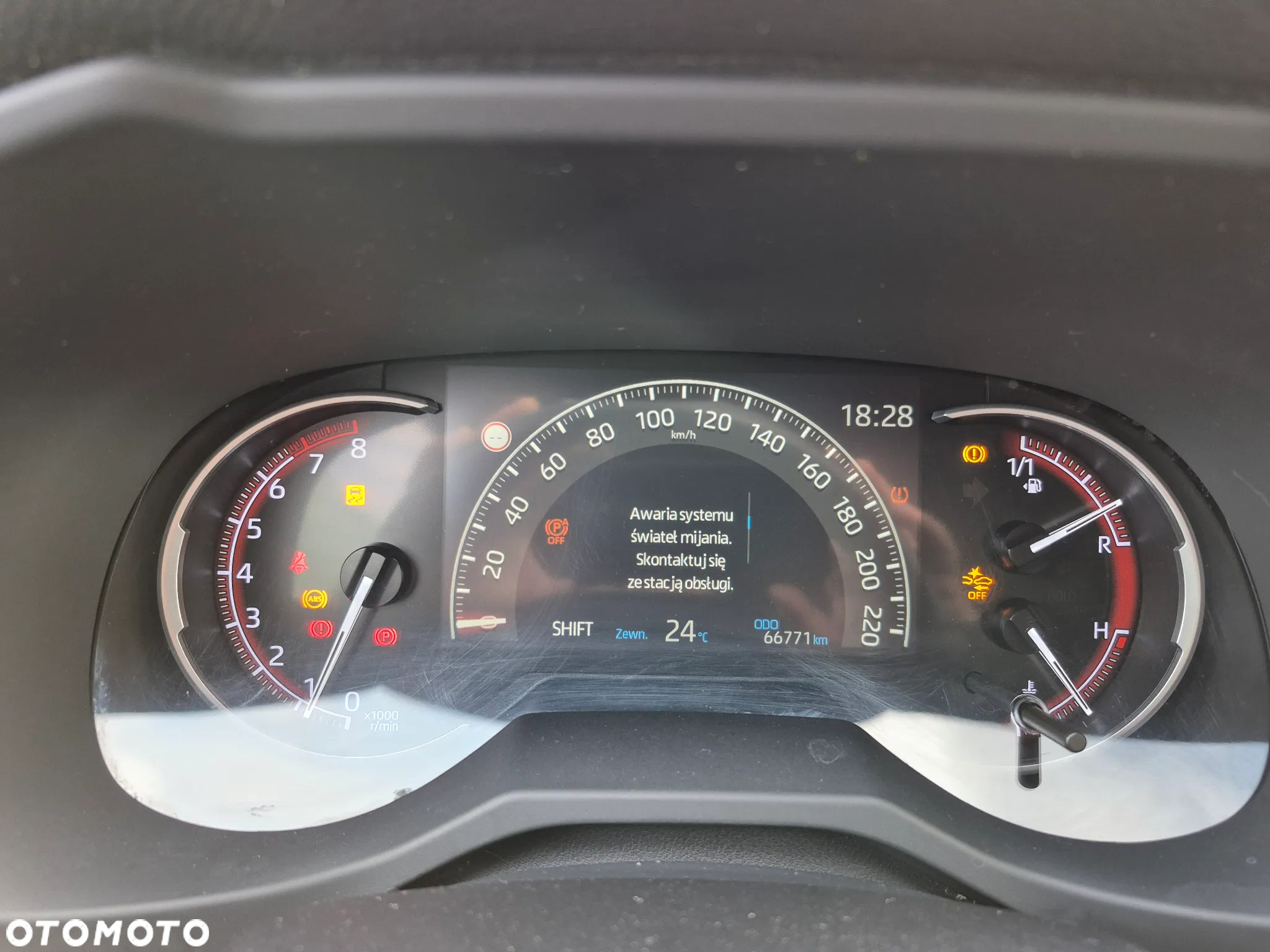 Toyota RAV4 2.0 Comfort 4x2 - 11