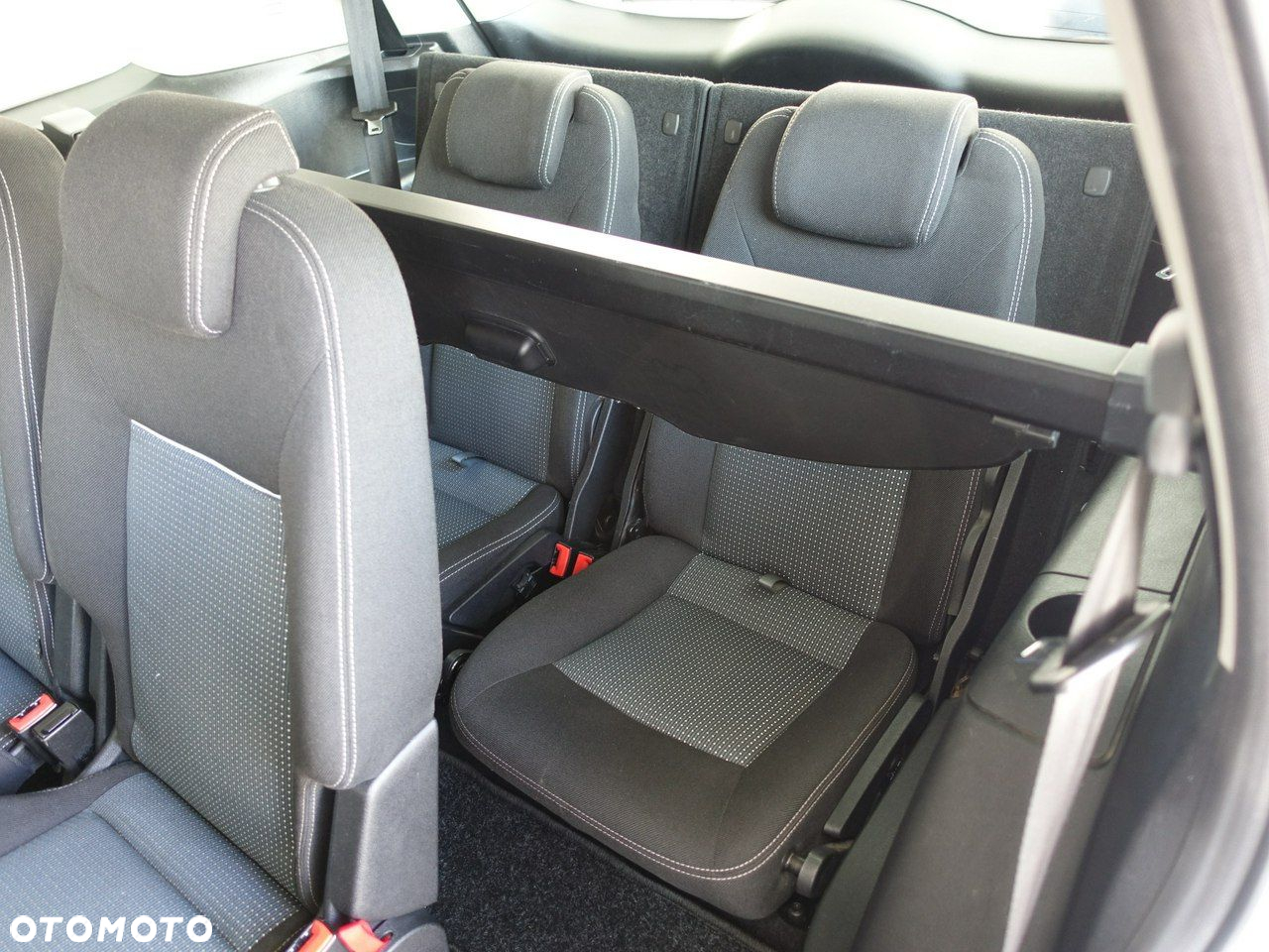 Ford S-Max - 18