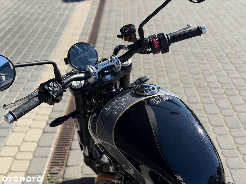 Triumph Speed Twin - 9
