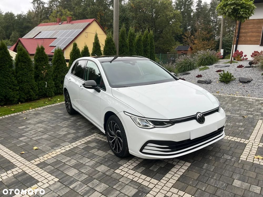 Volkswagen Golf - 1