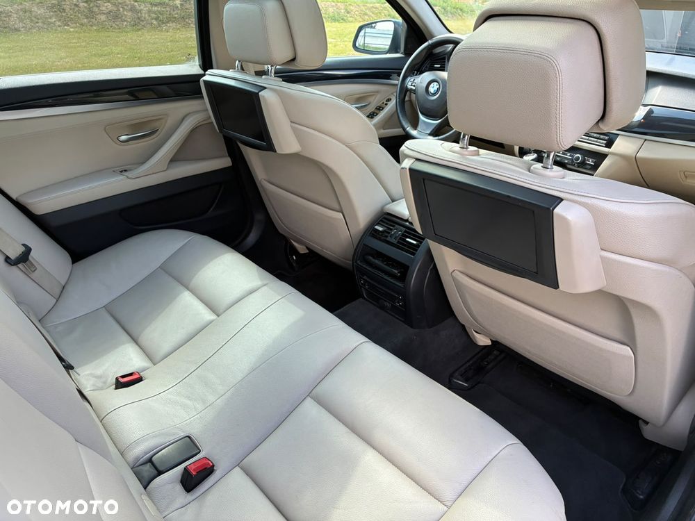 BMW Seria 5 520d - 34