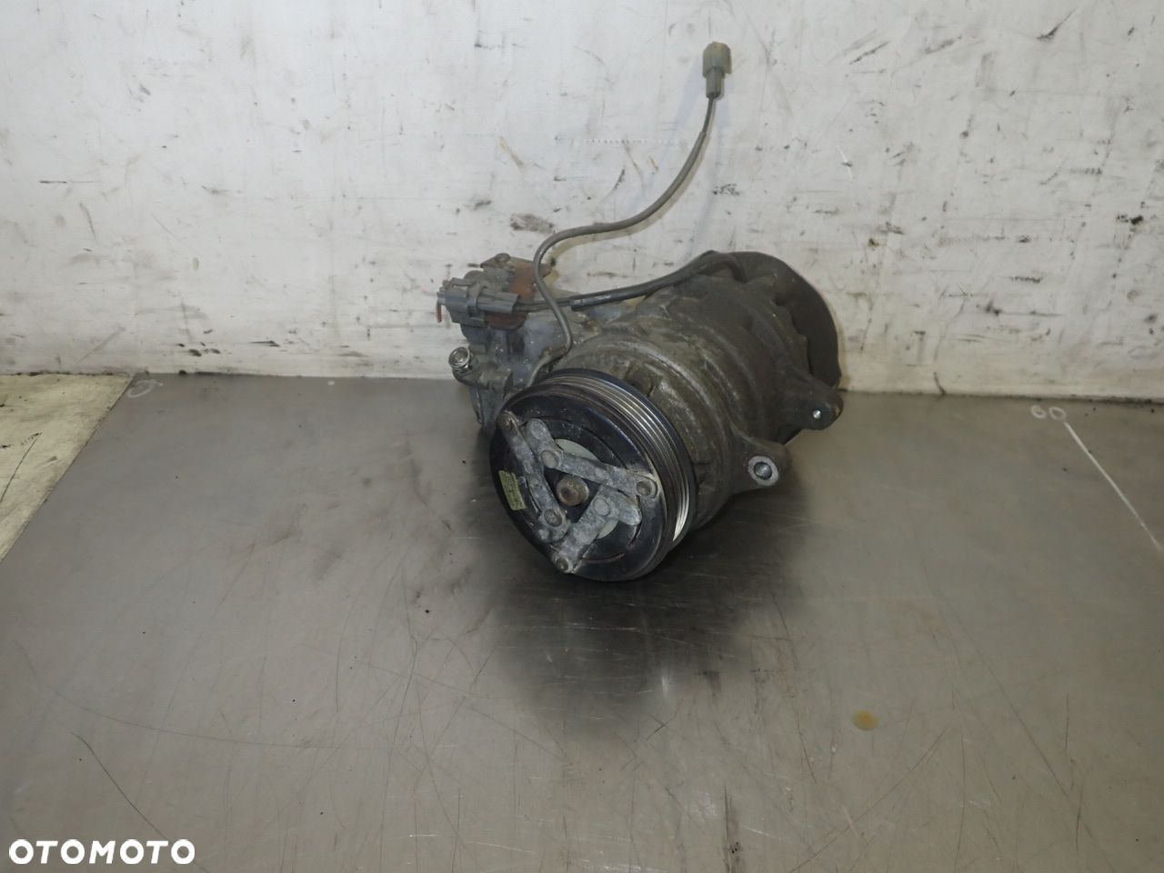 SPRĘŻARKA KLIMATYZACJI DAIHATSU TERIOS 1.3 447300-6763 - 1