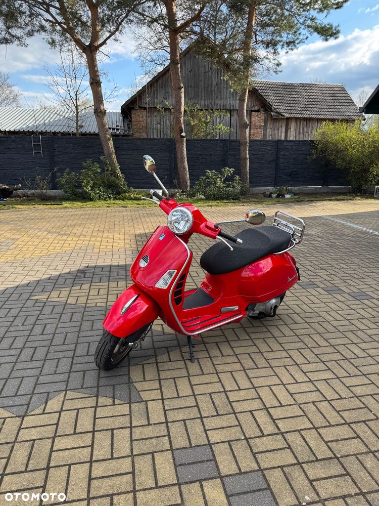 Vespa GTS - 2
