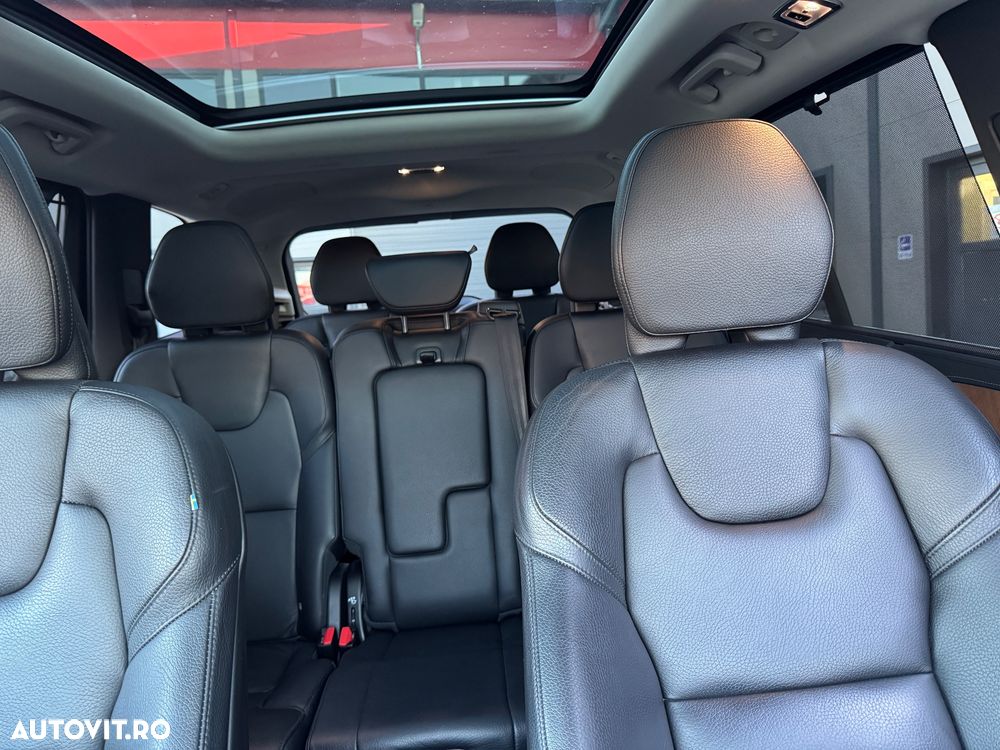 Volvo XC 90 - 23