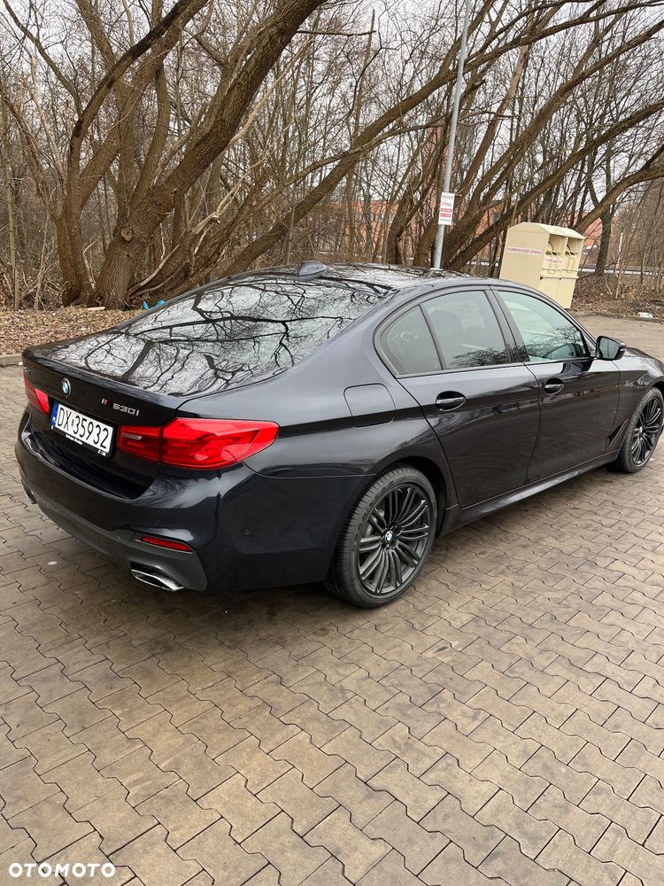 BMW Seria 5 530i xDrive M Sport Edition - 15