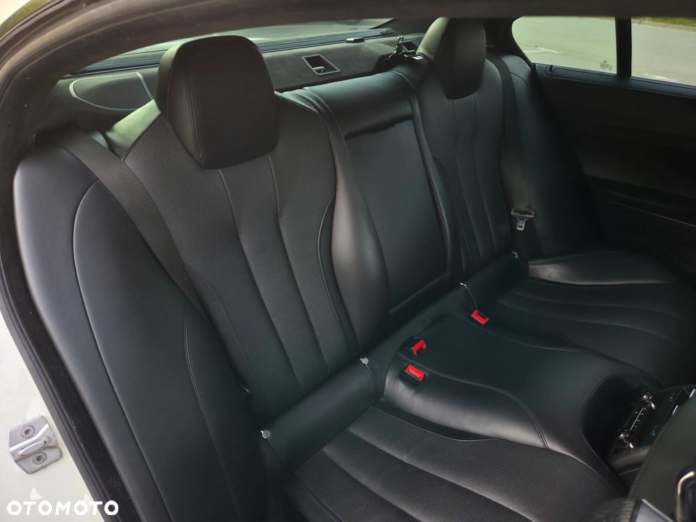 BMW Seria 6 650i xDrive - 22