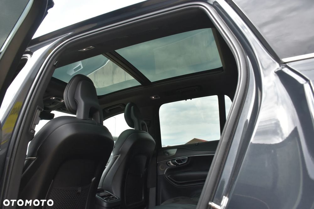 Volvo XC 90 D5 SCR AWD R-Design - 28