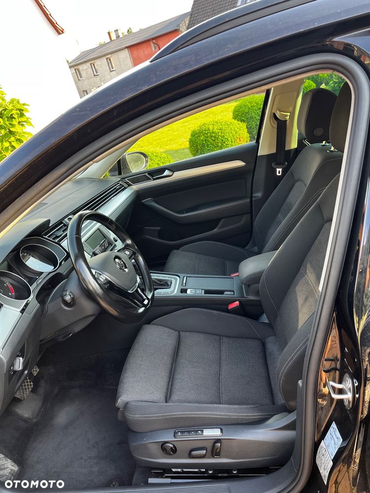 Volkswagen Passat 2.0 TDI SCR Comfortline DSG - 5
